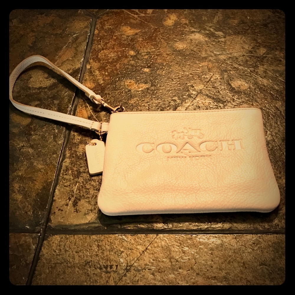  COACH Leather Wristlet 